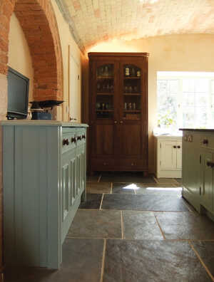 Tuscan Farmhouse Kitchen in Devon10.jpg